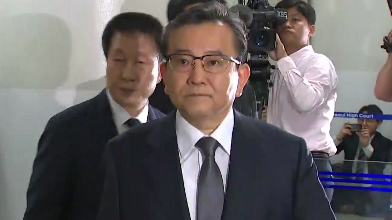 김학의 구속 후 첫 소환 불발...검찰, 윤중천 조사 / YTN