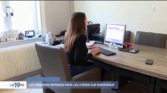 Les premières réponses pour les lycéens sur la plateforme Parcoursup - VIDEO