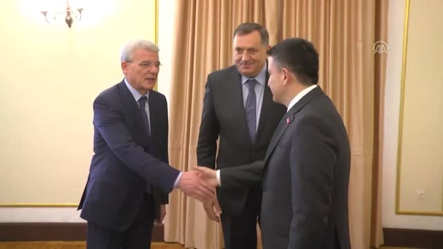 Bakan Pakdemirli, Bosna Hersek Devlet Başkanlığı Konseyi Üyeleri ile Bir Araya Geldi - Saraybosna