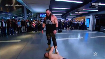 (ITA) Sami Zayn contro Braun Strowman [Falls Count Anywhere Match] (WWE RAW 13/05/2019)