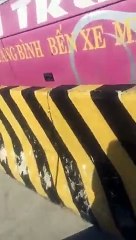 BOT Ninh Hòa, bị tài xế tố chặn barie làm bể kiếng xe