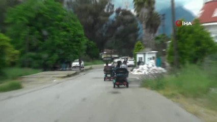 3 Turist Sulama Kanalına Uçtu: 1'i Ağır 2 Yaralı