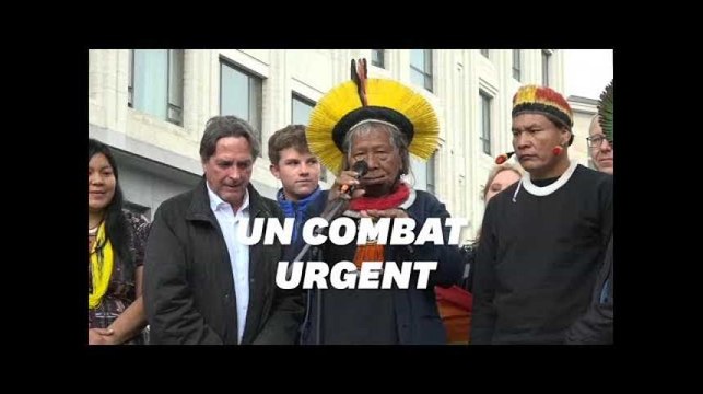 Le chef indien Raoni marche pour le climat à Bruxelles