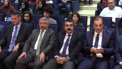 Ebeveyni Okuyan Çocuk Başarılı Oluyor"