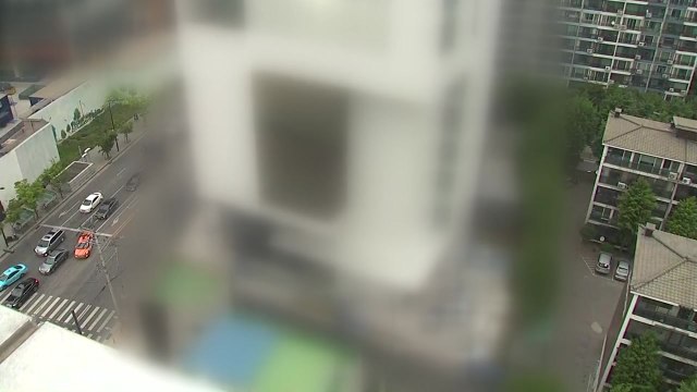 서울 성수동 신축 공사장에서 불...2명 사망 / YTN