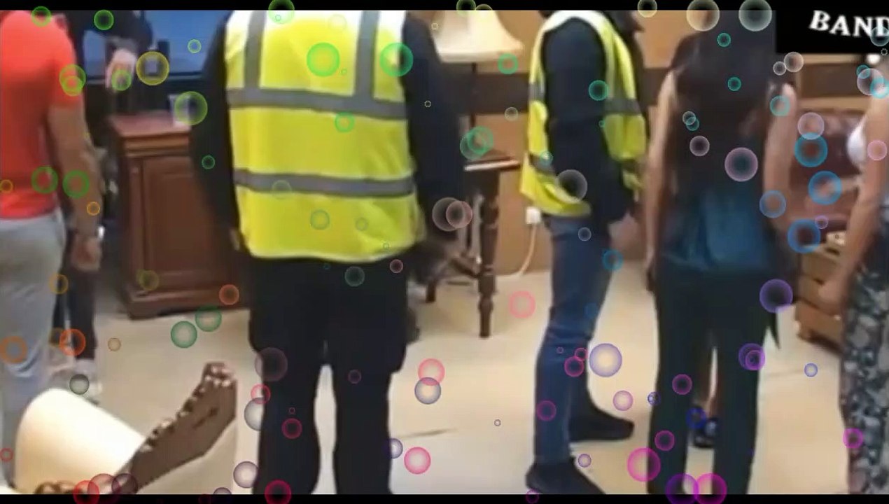 LUNA ZAVUKLA RUKU U MARKO