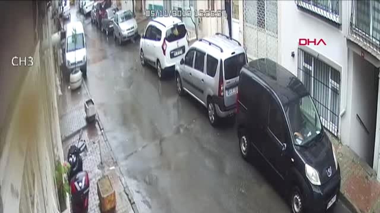 Park Tartışması Sonrası Baba ve Oğluna Saldırı Kamerada