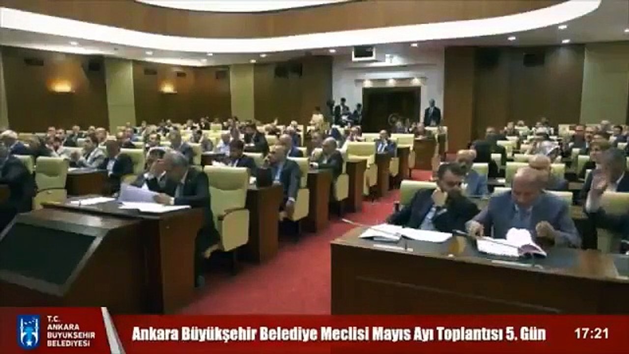 AKP'li üye şov yapmak istedi, Mansur Yavaş izin vermedi