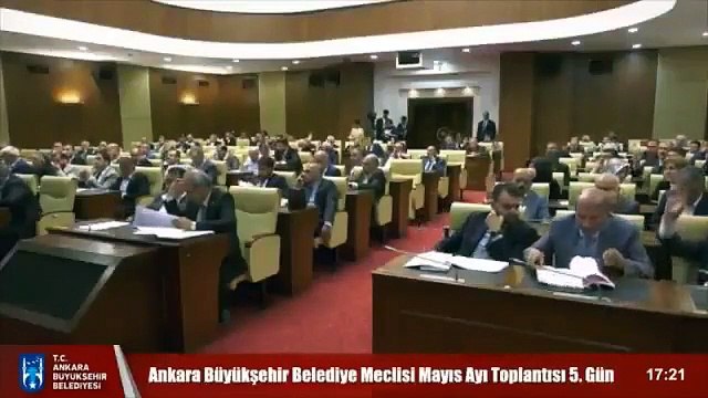 AKP'li üye şov yapmak istedi, Mansur Yavaş izin vermedi