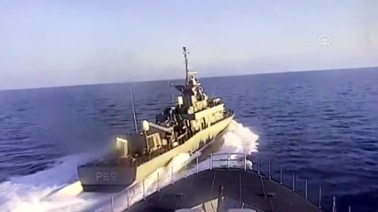 Yunan hücumbotunun tacizi!