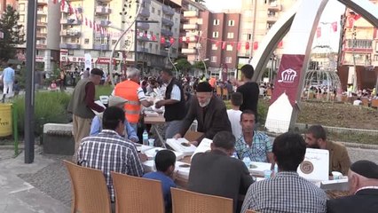 Siirt Valiliği'nden 2 Bin Kişilik İftar