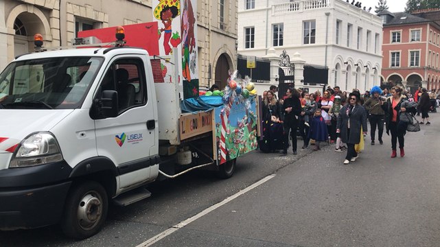 Le carnaval ambiance le centre-ville