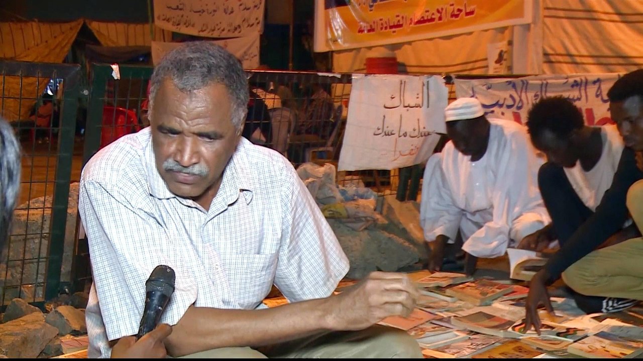 Sudan protests: Learning during the overnight sit-in
