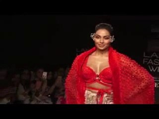 Bipasa Basu Massive Cleavage Showing in a Ramp Walk