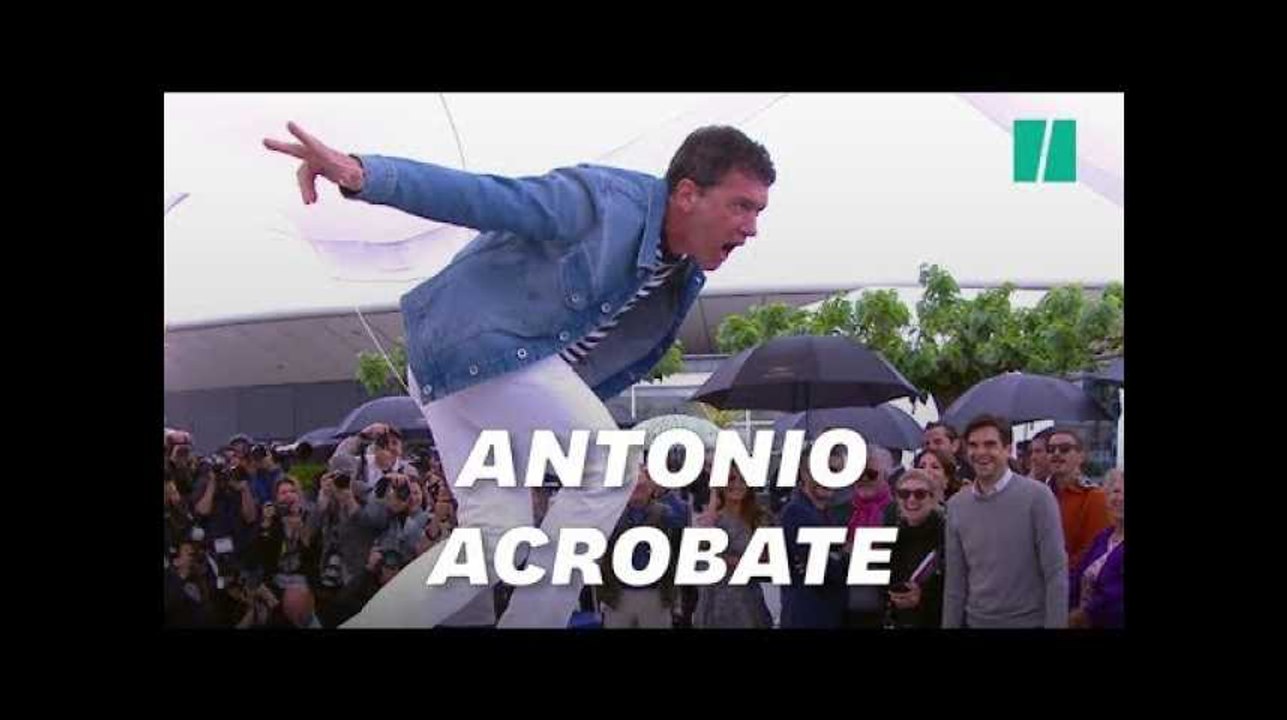 À Cannes, Antonio Banderas a bien fait le show devant les caméras