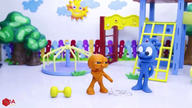 CLAY MIXER: SMASHING BROKEN TV Play Doh Cartoons