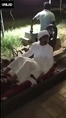 Plus de frein sur un manège, il évite le pire