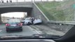 Ce chauffard en fuite percute une voiture de police avec une Porsche volée
