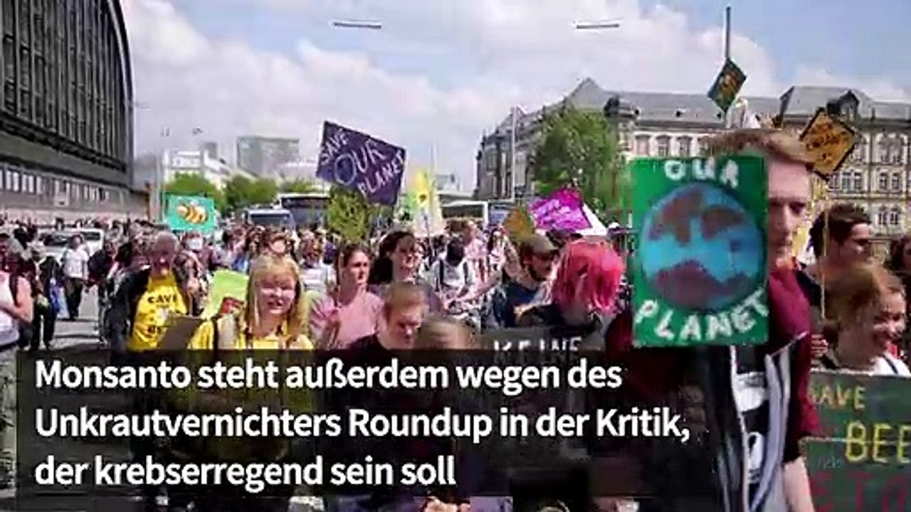 Hamburg: Hundert Menschen bei 'March against Bayer'