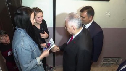 Binali Yıldırım'dan Avcılar'da Ev Ziyareti - İstanbul