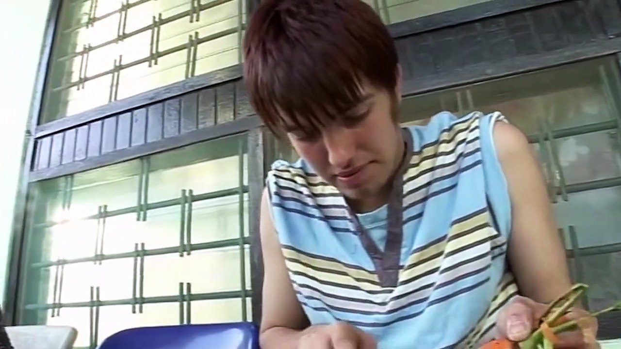 Teen Calls Mom To Apologise For Being Lazy | World's Strictest Parents