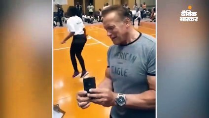 अरनॉल्ड श्वार्जेनेगर पर दक्षिण अफ्रीका में हमला