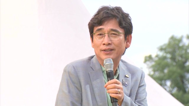 제 머리 못 깎아 ...유시민·조국, 보폭 넓히는 행보 촉각 / YTN