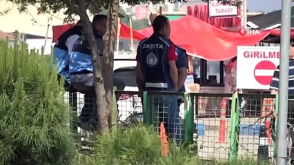 Belediye Başkanı pazarı kamyonlarla kapattı esnaf mallarını yaktı