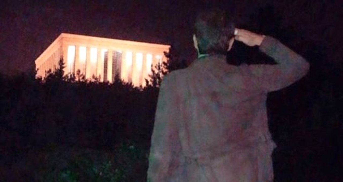 Ahmet Kural'ın 19 Mayıs Paylaşımı Sosyal Medyaya Damga Vurdu