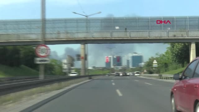 İstanbul- Sarıyer'de İnşaat Malzemesi Bulunan Depoda Yangın