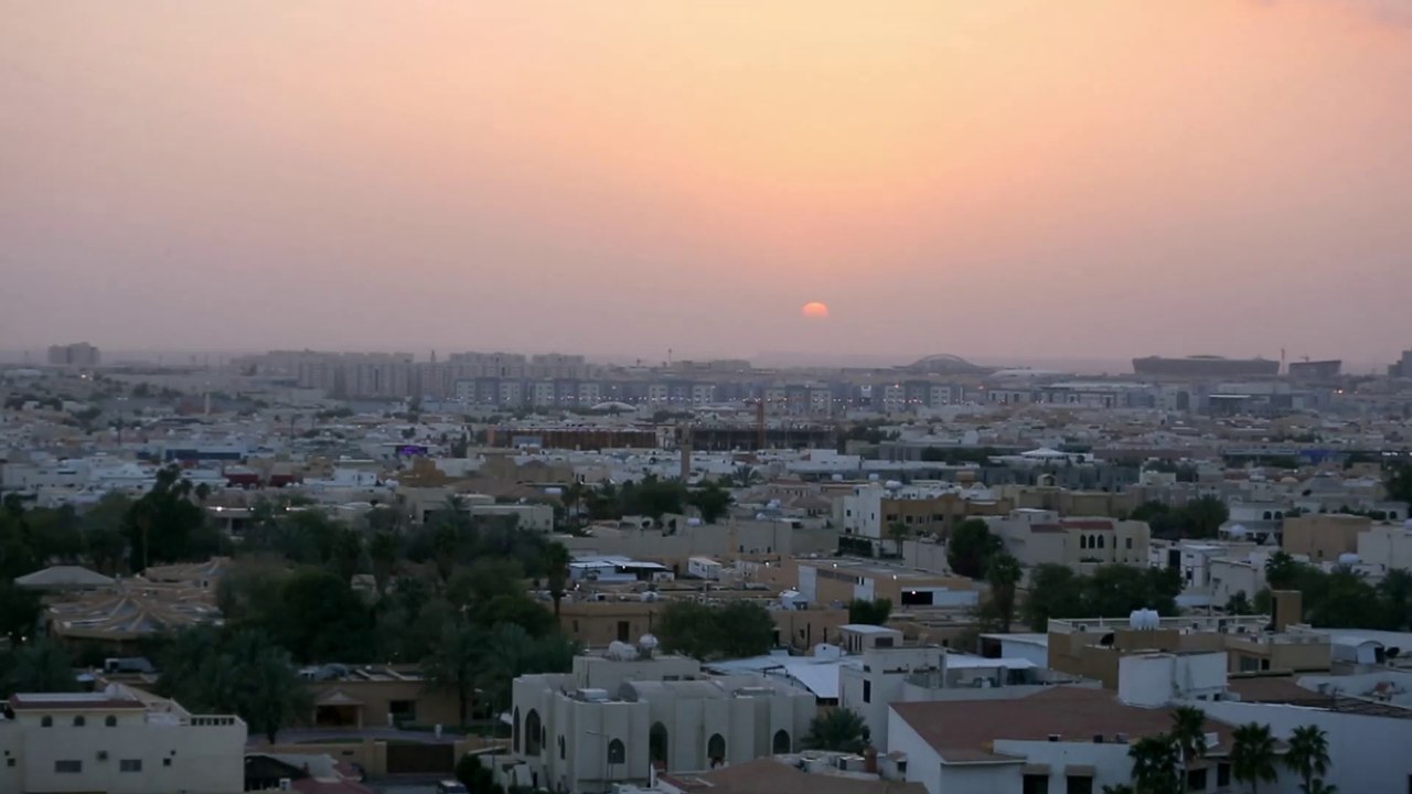 قطع 120 كيلومتر هرباً من الفقر.. رفض كيس الدخن فأصبح شيخ العقار