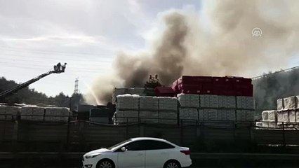 Sarıyer'de fabrika deposunda yangın - İSTANBUL