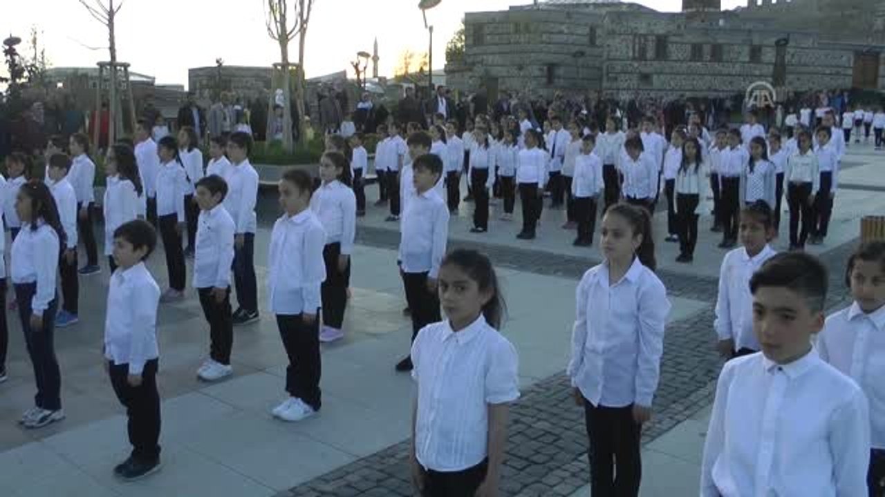 Atatürk'ün Samsun'a Çıkışının 100. Yılında Atabarı Oynadılar