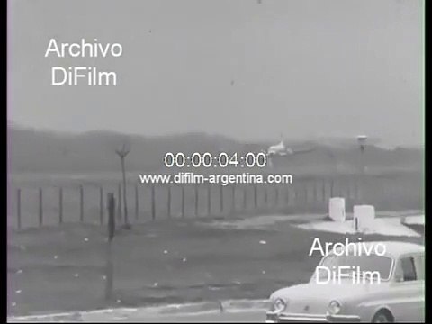 Avion Avro HS748 de Aerolineas Argentinas aterrizando 1967