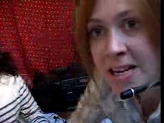 Prune et Lulu - Les animatrices de radio locale