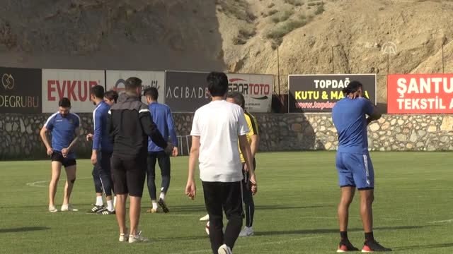 Ali Ravcı: Bizin Tek Amacımız Galip Gelerek Avrupa Kupalarına Gitmek