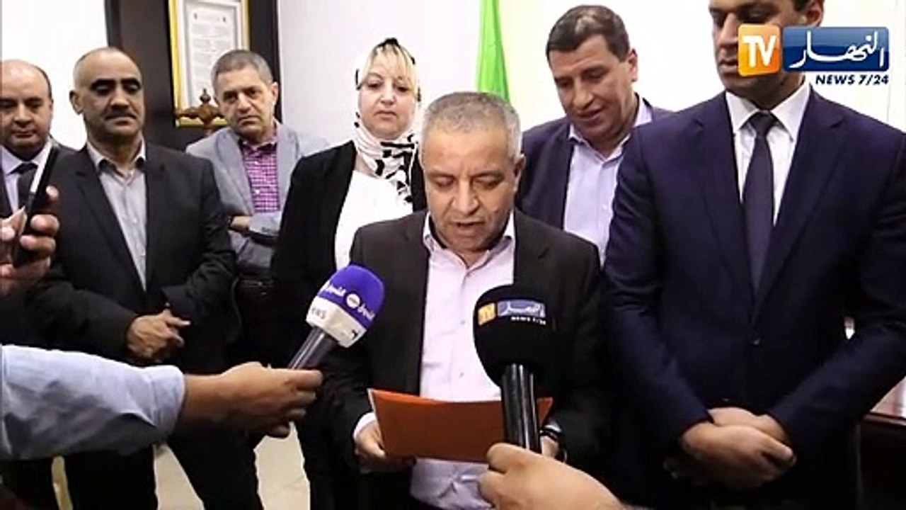 برلمان: نواب الأفلان يجمدون الهياكل إلى غاية تنحي بوشارب