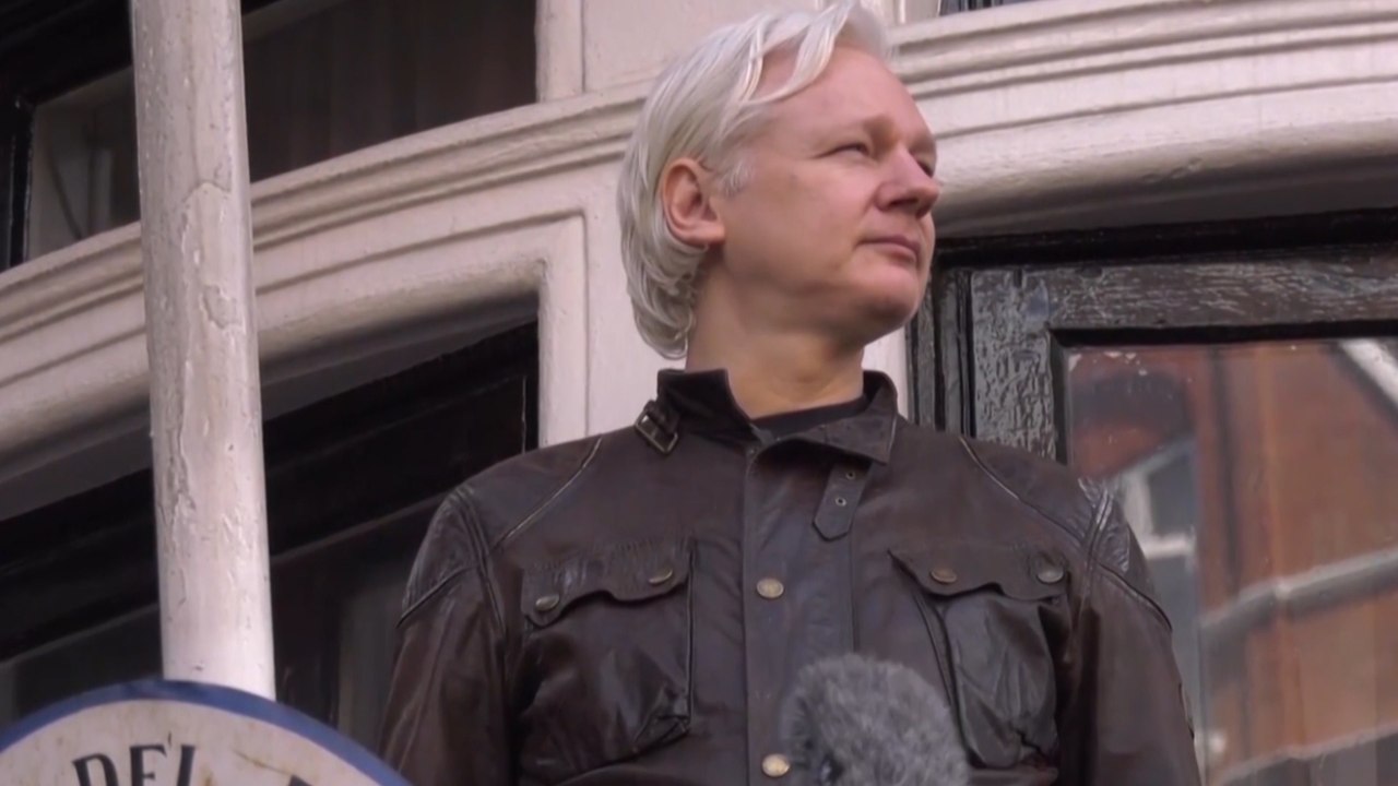 La Fiscalía sueca solicita formalmente la detención de Assange