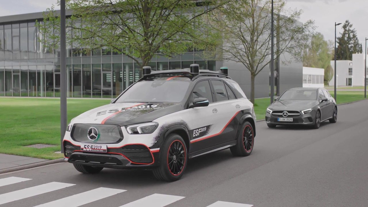 Mercedes-Benz Experimental-Sicherheits-Fahrzeug (ESF) 2019 Trailer