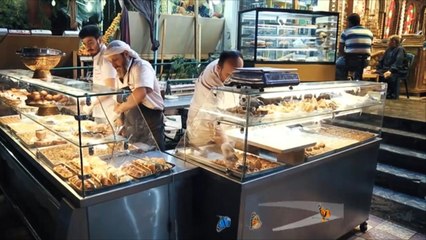 الحلويات السورية تغزو الأسواق المصرية