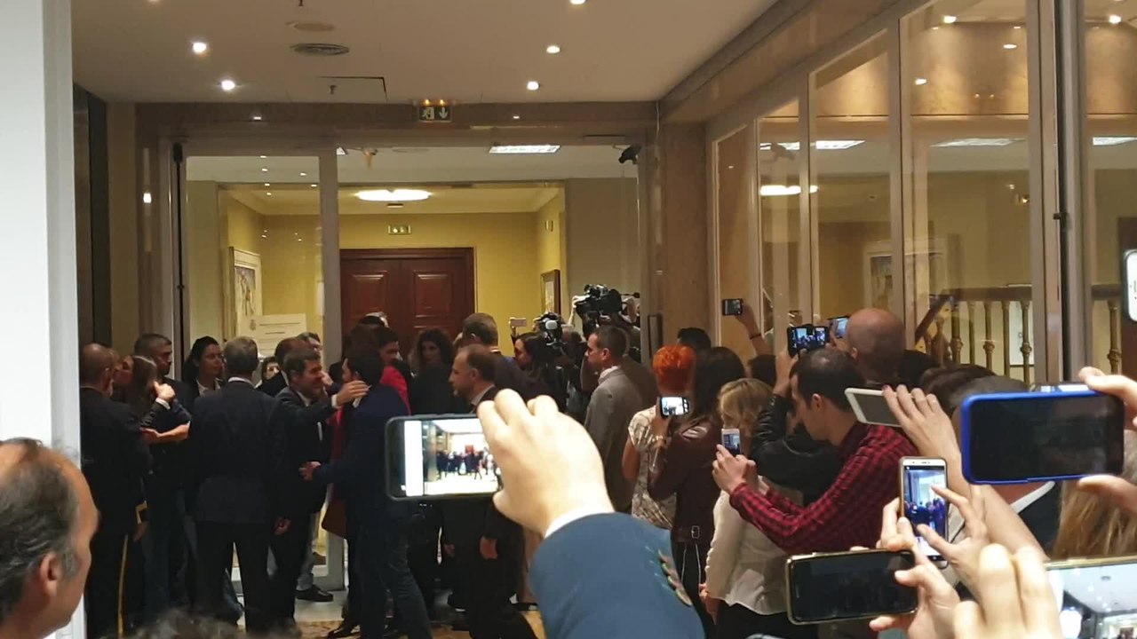 Los presos del 'procés' recogen sus actas de diputados