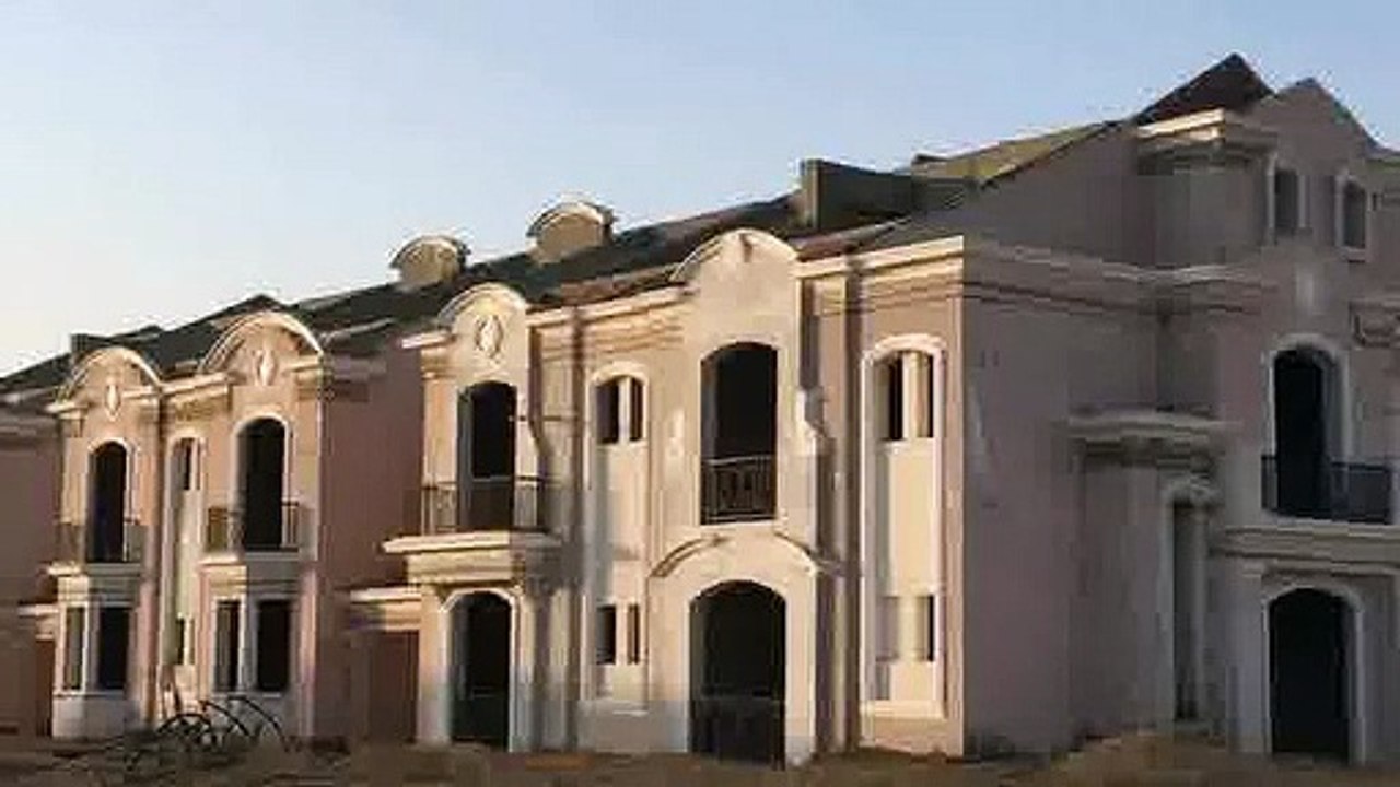 Amazing Townhousa For Sale With Installment in Layan Residence
