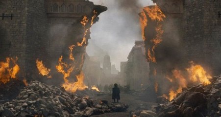 Game Of Thrones'ta Bir Hata Daha! Final Bölümünde Su Şişesi Unutuldu