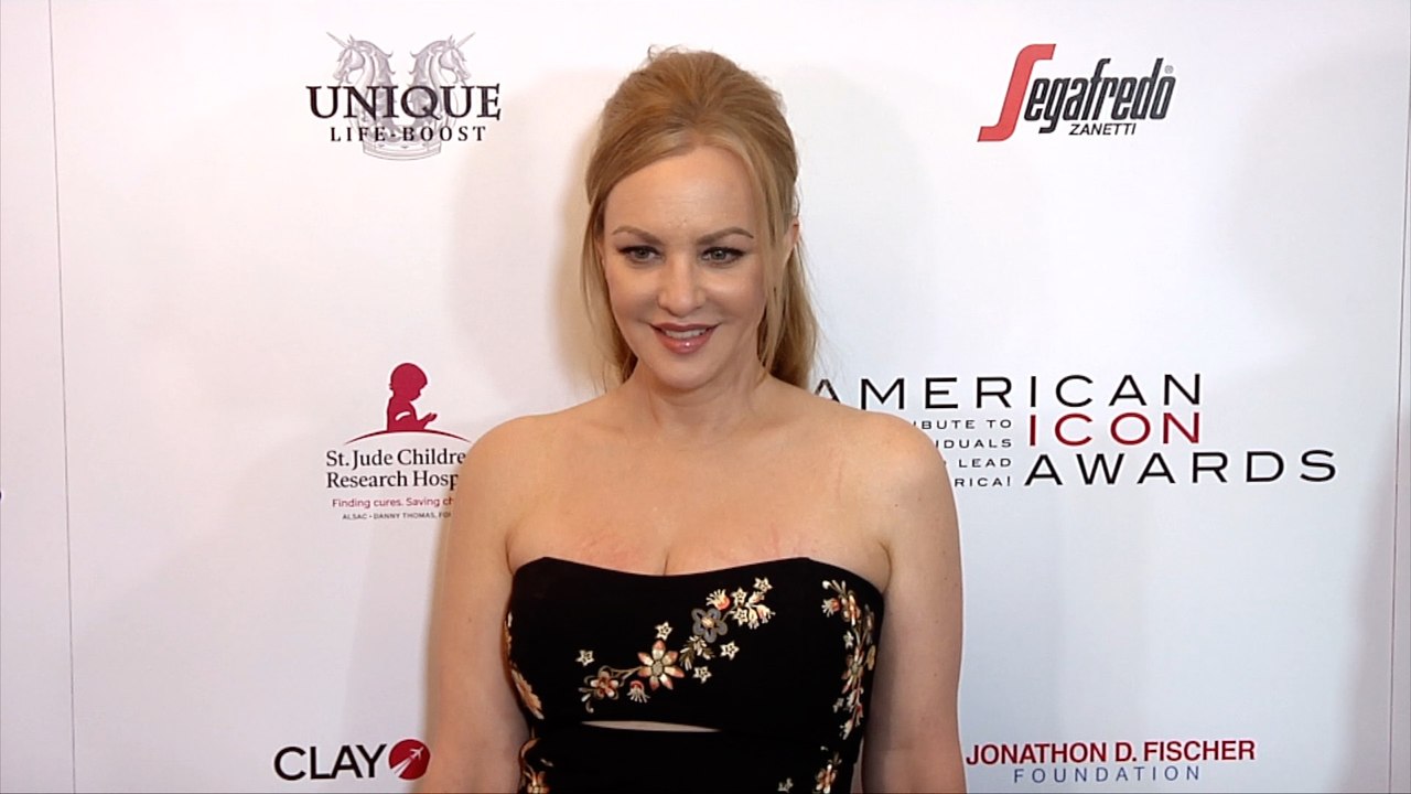 Wendi McLendon-Covey "American Icon Awards" Gala Red Carpet