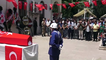 Vefat eden asker toprağa verildi - ADANA