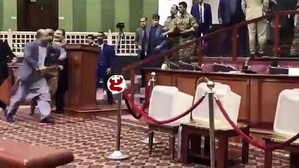 Meclis'te tansiyon yükseldi, milletvekili bıçak çekti