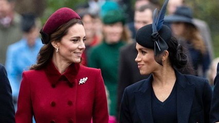 Fascinators Through the Ages: The Royal Style Secret 👑
