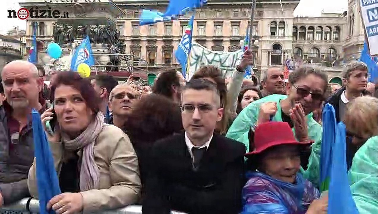 Milano, sovranismo e ultradestra al comizio di Matteo Salvini | Notizie.it