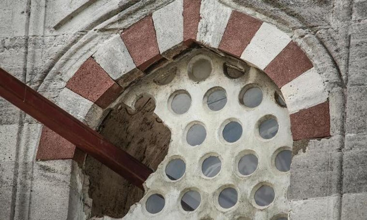 Sultanahmet Camii'nde tartışma yaratan restorasyon