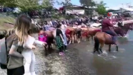 Trabzon'da Mayıs Yedisi Şenlikleri'nde ilginç görüntüler